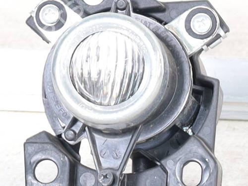 Used Right front fog light Right front fog light ABARTH 500C / 595C / 695C 1.4 (312.AXF11, 312.AXF1A) (180 hp) 33285249 33285249