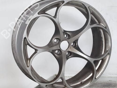 rim-alfa-romeo-stelvio-949_-2016-30662262 main image