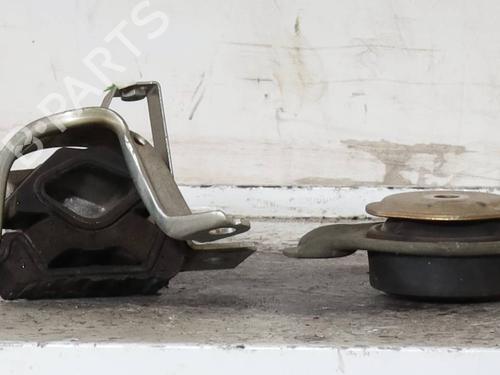 Used Engine mount Engine mount FIAT PANDA (169_) 1.2 (169.AXB11, 169.AXB1A) (60 hp) 36154992 36154992