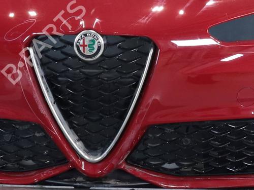 Used Front bumper ALFA ROMEO GIULIA (952_) 2.0 (952ACA25) (280 hp) 31793420
