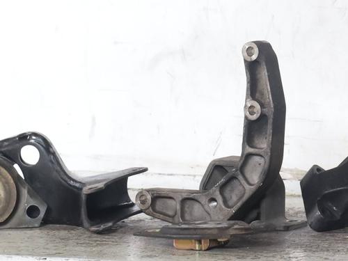 Used Engine mount Engine mount FIAT SEICENTO / 600 (187_) 1.1 (187AXB, 187AXB1A, 187AXC1A02) (54 hp) 33615884 33615884