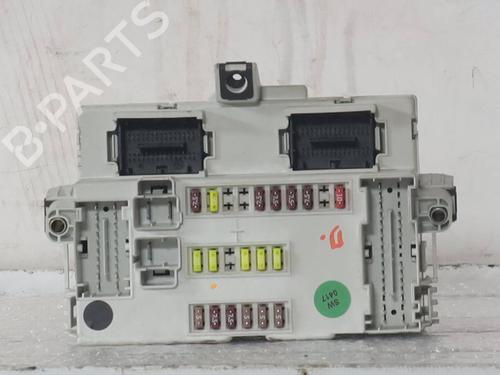 Used Fuse box Fuse box 36774371 36774371