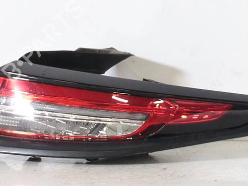 right-taillight-ds-ds-3-ds-3-crossback-ur_-uc_-uj_-2018-24115125 main image