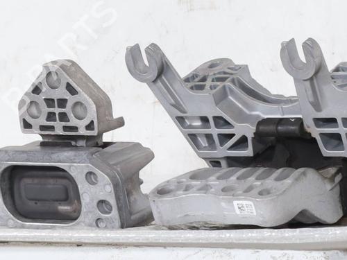 Used Engine mount Engine mount ALFA ROMEO TONALE (965_) 1.3 Hybrid Q4 (190 hp) 31793654 31793654