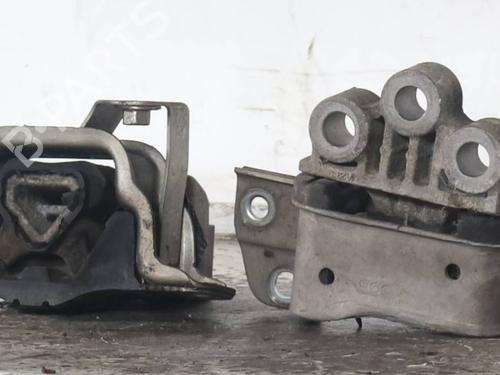 Used Engine mount Engine mount ALFA ROMEO MITO (955_) 1.4 MultiAir (955AXL1B) (105 hp) 33537814 33537814