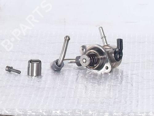 Used Injection pump Injection pump ALFA ROMEO TONALE (965_) 1.3 Hybrid Q4 (280 hp) 31647835 31647835