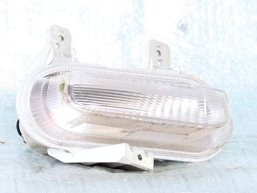 left-daytime-light-jeep-renegade-suv-bu-b1-bv-2014-38770214 main image