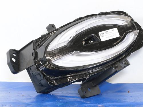 Used Right daytime light Right daytime light FIAT 600e / 600 (365_, 364_) Mild Hybrid (101 hp) 33283298 33283298