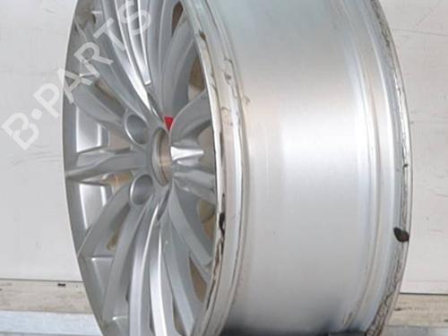 rim-alfa-romeo-giulia-952_-2015-26550877 main image