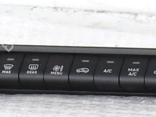 climate-control-jeep-avenger-j2-2022-36217520 main image