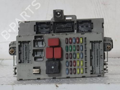 Used Fuse box Fuse box LANCIA MUSA (350_) 1.3 D Multijet (350.AXB11, 350.AXB1A) (70 hp) 33284720 33284720