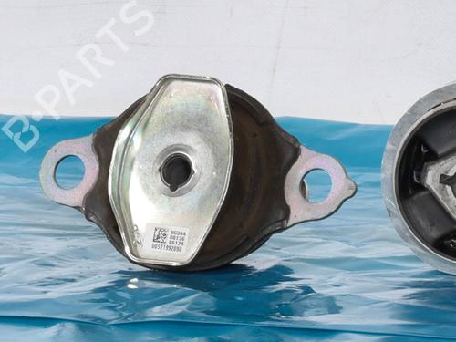 Used Engine mount FIAT 500e (332_) Elektro (FA1) (95 hp) 29826602