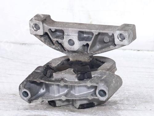 Used Engine mount CITROËN C2 (JM_) 1.1 (60 hp) 31048622