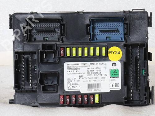 Used Fuse box Fuse box 38644907 38644907