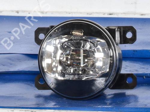 right-front-fog-light-jeep-renegade-suv-bu-b1-bv-2014-30490483 main image