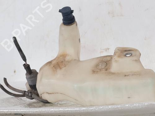 Used Windscreen washer tank LANCIA MUSA (350_) 1.4 (350.AXA11, 350.AXA1A) (95 hp) 31793667