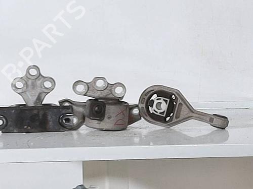Used Engine mount FIAT 500L (351_, 352_) 1.6 D Multijet (199LYD1B) (105 hp) 29618063