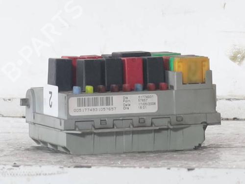 Fuse box LANCIA YPSILON (843_) 1.3 JTD (843.AXD11, 843.AXD1A) | BP36217155E1 - Image 2