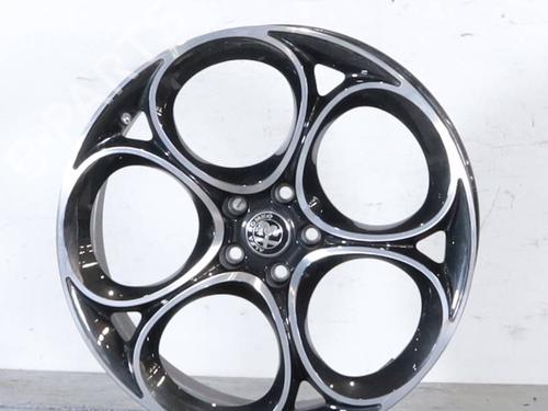 rim-alfa-romeo-stelvio-949_-2016-26887855 main image