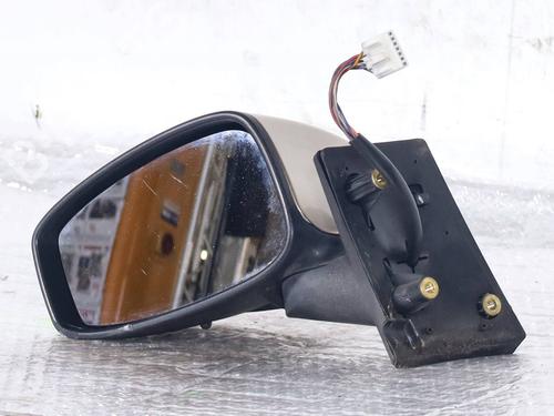 left-mirror-lancia-musa-350_-2004-2005-2006-2007-2008-2009-2010-2011-2012-31135994 main image