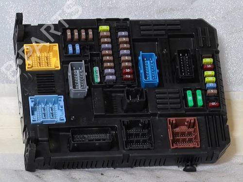 Used Fuse box Fuse box 38645008 38645008