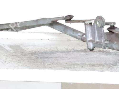 Used Front wipers mechanism CITROËN C4 I (LC_) 1.6 HDi (90 hp) 30661955