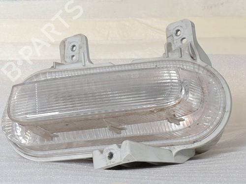 Used Right daytime light Right daytime light 38590347 38590347