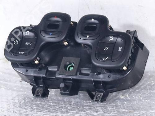 Used Climate control Climate control FIAT PANDA (312_, 319_) 1.0 Mild Hybrid (312.PYD1B) (69 hp) 31135804 31135804