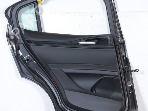 left-rear-door-alfa-romeo-stelvio-949_-2016-25897863 main image