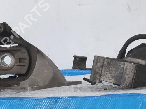 Used Engine mount Engine mount FIAT PUNTO (188_) 1.3 JTD 16V (70 hp) 32706909 32706909