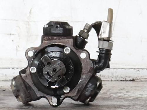 Used Injection pump Injection pump FIAT GRANDE PUNTO (199_) 1.3 D Multijet (75 hp) 33734347 33734347