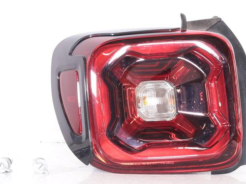 left-taillight-jeep-renegade-suv-bu-b1-bv-2014-23883358 main image