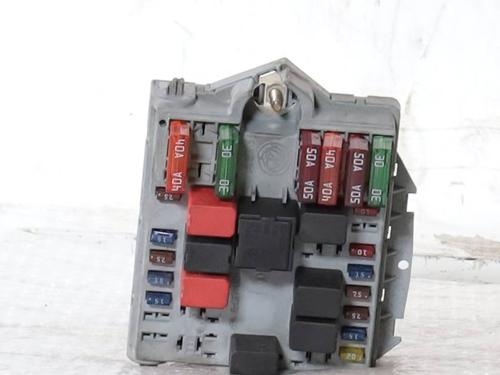 fuse-box-alfa-romeo-147-937_-2000-2001-2002-2003-2004-2005-2006-2007-2008-2009-2010-36774403 main image