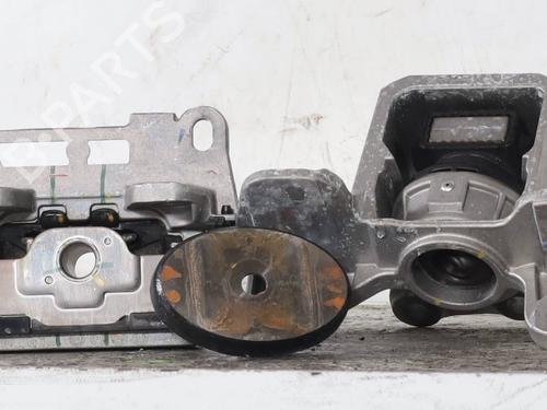 Used Engine mount Engine mount FIAT TIPO Estate (356_, 357_) 1.0 (357WXN1A) (101 hp) 32029221 32029221