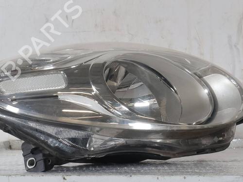Used Right headlight Right headlight FIAT 500L (351_, 352_) 1.6 D Multijet (199LYE1B) (120 hp) 33284779 33284779