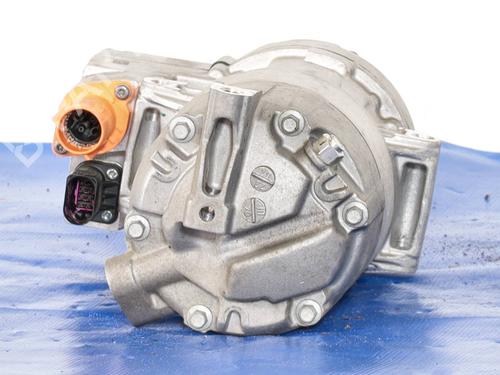 Used AC compressor FIAT 500e (332_) Elektro (FA1) (95 hp) 30084246