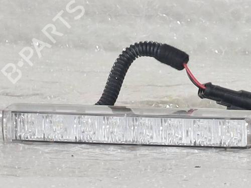 Used Right daytime light Right daytime light FIAT PANDA (312_, 319_) 1.0 Mild Hybrid (71 hp) 30738860 30738860