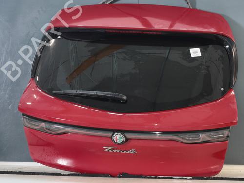 tailgate-alfa-romeo-tonale-965_-2022-30360916 main image