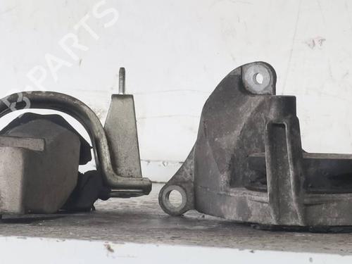 Used Engine mount Engine mount LANCIA YPSILON (843_) 1.3 D Multijet (843.AXF11, 843.AXF1A, 843.AXM11,... (75 hp) 36154982 36154982
