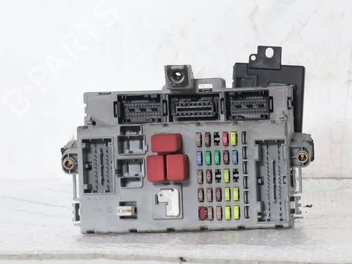Used Fuse box Fuse box 36835135 36835135