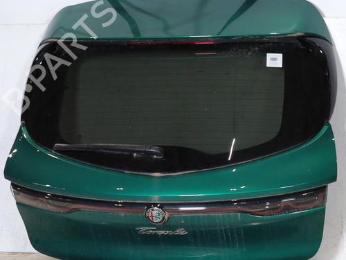 tailgate-alfa-romeo-tonale-965_-2022-33118514 main image
