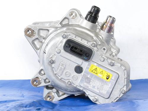 Generator JEEP RENEGADE SUV (BU, B1, BV) 1.3 PHEV 4Xe (240 hp) 30111577