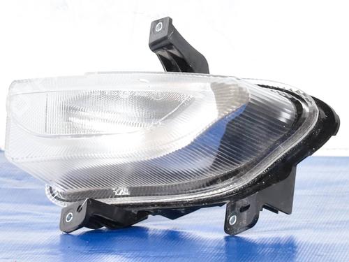 right-daytime-light-jeep-renegade-suv-bu-b1-bv-2014-30130303 main image