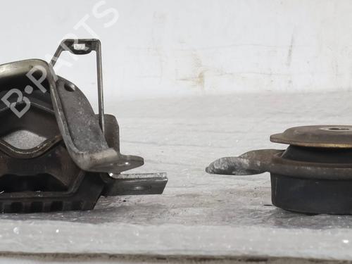 Used Engine mount Engine mount FIAT PANDA (169_) 1.2 (169.AXB11, 169.AXB1A) (60 hp) 31648087 31648087