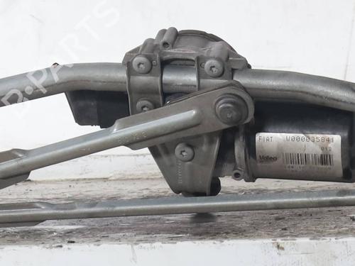 Used Front wipers mechanism Front wipers mechanism FIAT 500L (351_, 352_) 1.3 D Multijet (199LXY1A, 199LXY11) (84 hp) 33537670 33537670