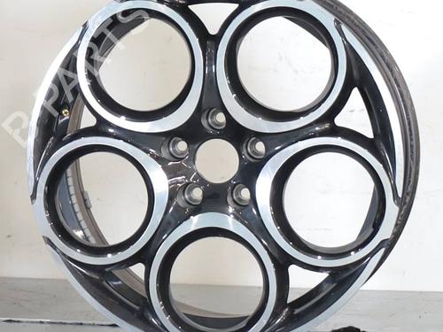 rim-alfa-romeo-tonale-965_-2022-30970773 main image