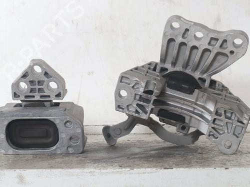Used Engine mount Engine mount ALFA ROMEO TONALE (965_) 1.3 Hybrid Q4 (280 hp) 33284850 33284850