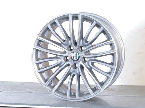rim-alfa-romeo-giulia-952_-2015-33269199 main image