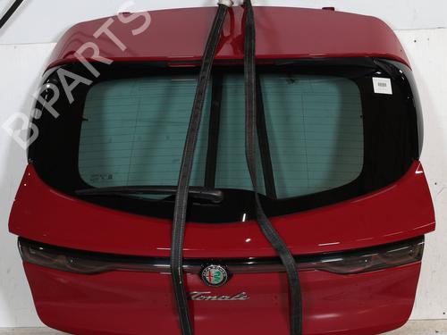 tailgate-alfa-romeo-tonale-965_-2022-23241346 main image