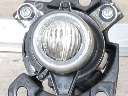 left-front-fog-light-abarth-500-595-695-2008-25850755 main image